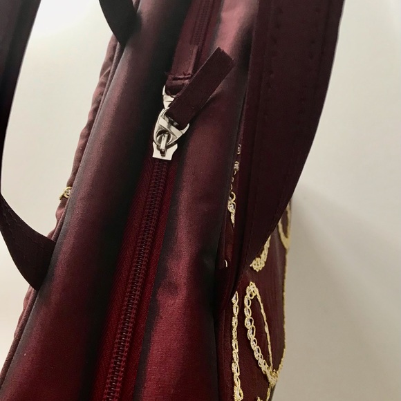 Burgundy Toiletries Travel Bag - Picture 6 of 8